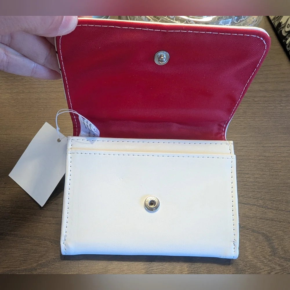 Sanrio Hello Kitty Card Case - Picture 9 of 10